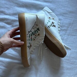 White Custom Floral Embroidered Women's MWL Sneakers